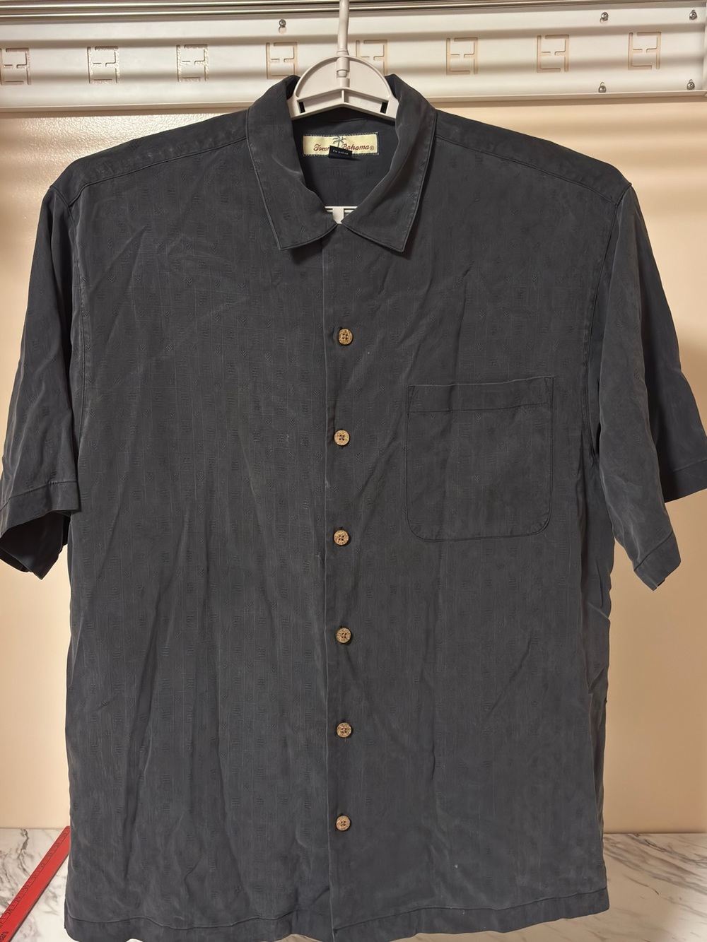 Tommy Bahama Short-Sleeve Button-Down Shirt in Charcoal Gray